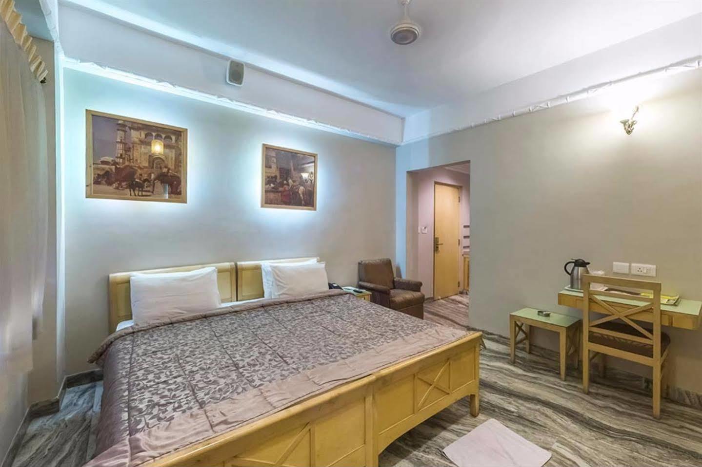 Treebo Komfort Suites, 3 Km From Mysore Palace Luaran gambar